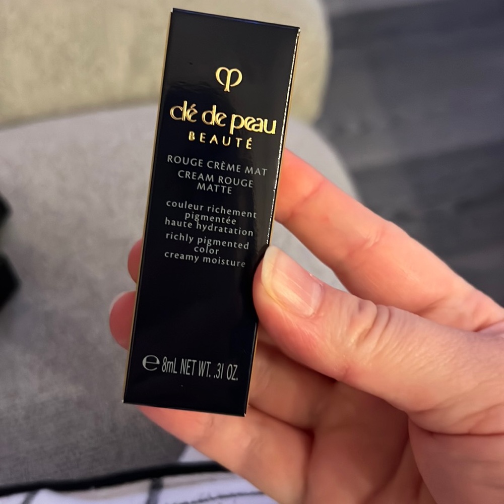 Cle de peau cream rouge matte lipstick